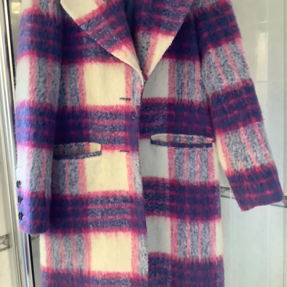 Coat - Picture 2 of 3